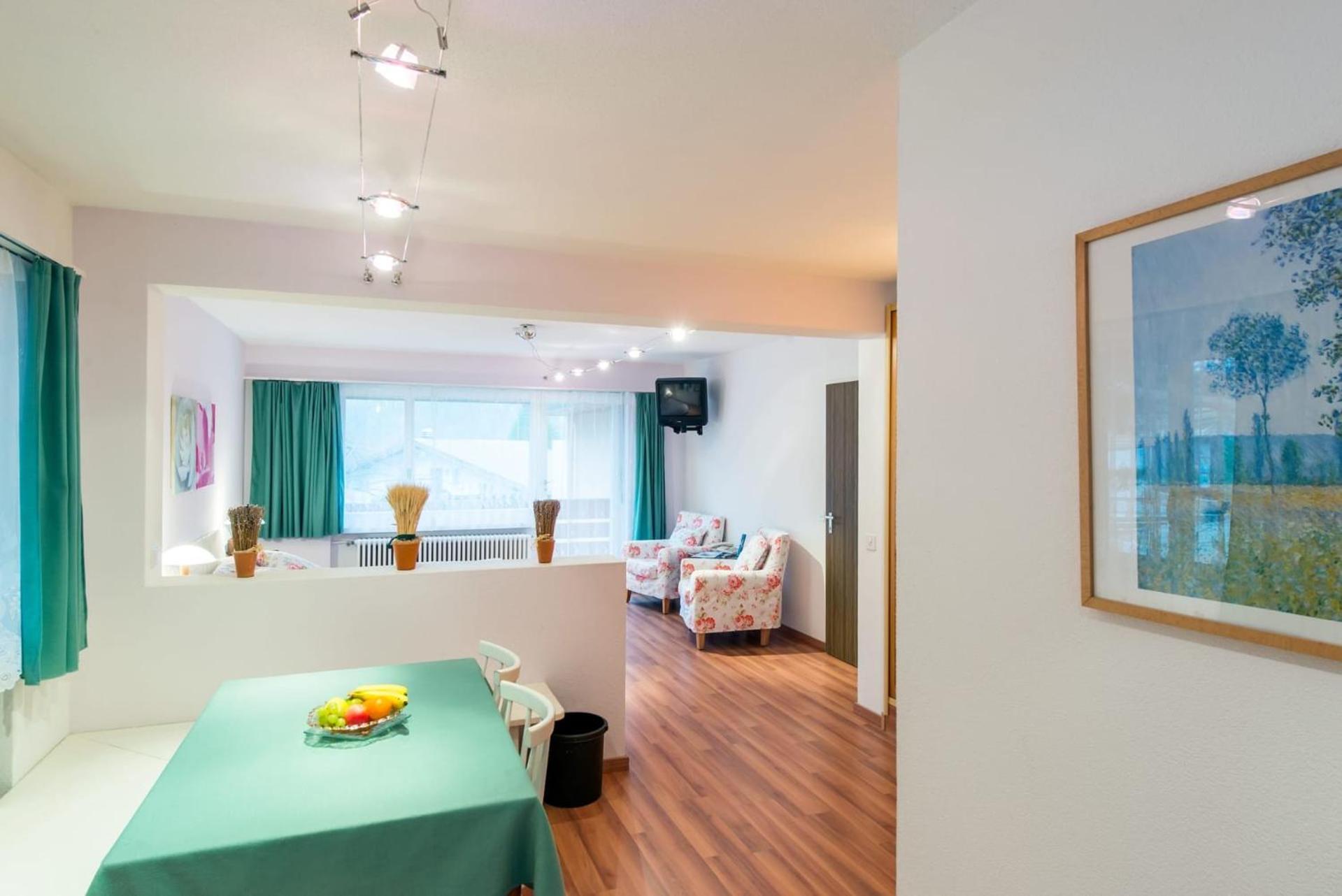Badehotel Salina Maris - Wellness & Vintage Mörel Extérieur photo